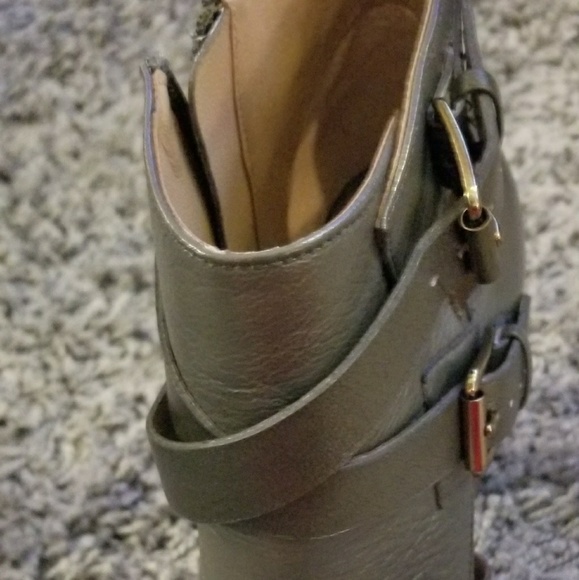 Atwell Ankle Booties Olive Green 7M BNIB - Picture 4 of 7